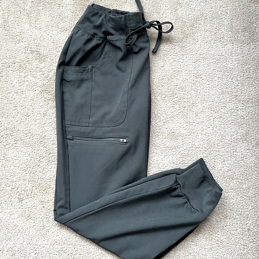Heartsoul jogger scrubs